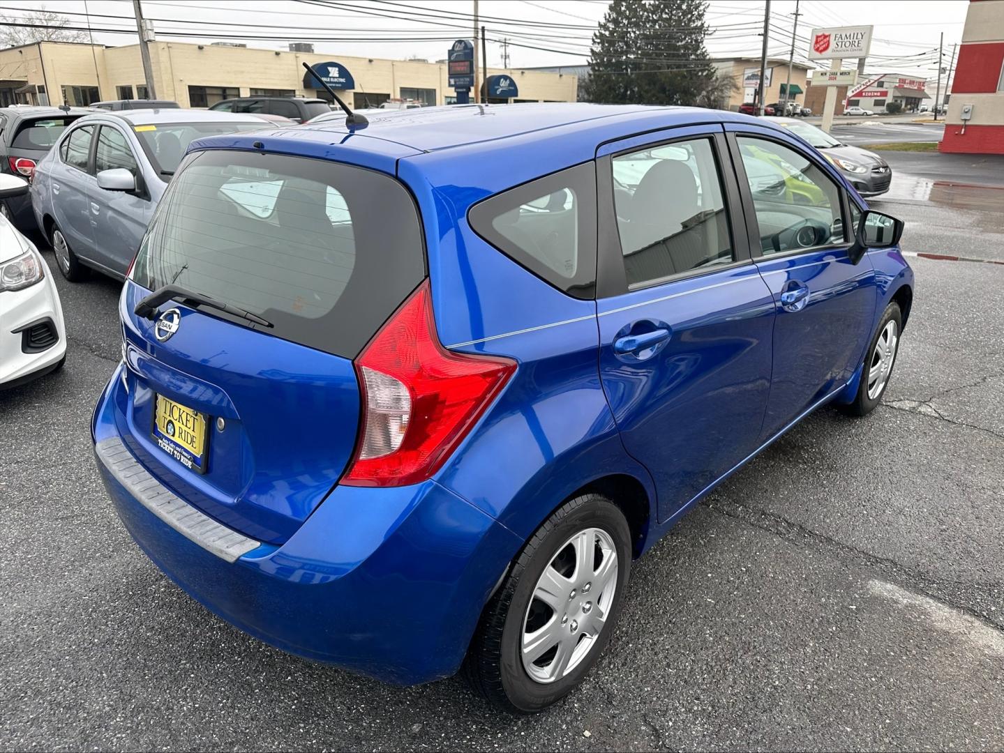 2015 BLUE* Nissan Versa Note S 5MT (3N1CE2CP0FL) with an 1.6L L4 DOHC 16V engine, 5-Speed Manual transmission, located at 1254 Manheim Pike, Lancaster, PA, 17601, (717) 393-9133, 40.062870, -76.323273 - Photo#4